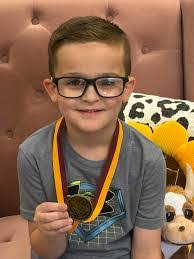 Katelyn Collier's Instagram, Twitter & Facebook