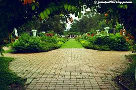 If you want to learn pejalan kaki in english, you will find the translation here, along with other translations from malay to english. English Garden Penang Botanic Garden Mapio Net