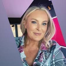 Emily Cope's Instagram, Twitter & Facebook