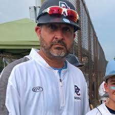 Tom Clune's Instagram, Twitter & Facebook