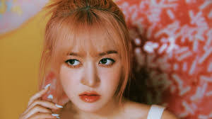 Lily Young's Instagram, Twitter & Facebook