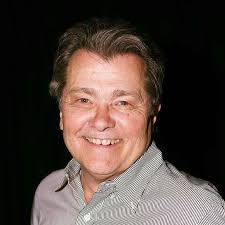 Roger Arnold's Instagram, Twitter & Facebook