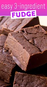 Easy 3 Ingredient Fudge Recipe Make This Easy 3 Ingredient Fudge By Warming Just A Few Simple Easy Chocolate Fudge Fudge Recipes Chocolate Fudge Recipes Easy