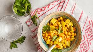 Chicken, pork, steak, and plenty of shrimp and salmon are on the menu. Do You Need Dinner Inspo These 7 Healthy Dinner Ideas Are Anything But Bland Food Matters