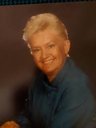 Anna Mumma's Instagram, Twitter & Facebook