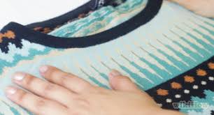 For upholstery, carpet, and other fabrics you can't wash, dab the damp check out our blog for other safe stain removal tips like how to get grass stains out of clothing, wine stains out of carpet, and more. 3 Ways To Get Silly Putty Out Of Clothes Wikihow