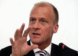 SPIEGEL Interview with Airbus CEO Thomas Enders: 'The Game Is Just  Beginning'