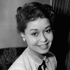 Isabelle Cooley's Instagram, Twitter & Facebook