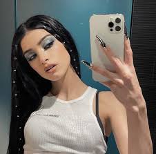 Neysha Perez (neymasantiago)