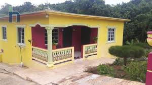 The accommodation features a shared kitchen, a shared lounge and luggage storage for guests. Jamaican Property House For Sale In Shirehampton Manchester Jamaica 313 Nohuts