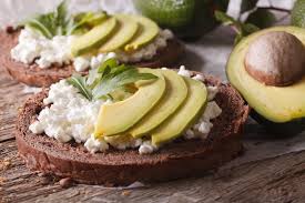 Luckily, these 100 healthy dinner recipes for weight loss each have 500 calories or less, and will leave you satisfied enough to stave off cravings until breakfast. 5 Healthy Snacks For Nighttime Weight Loss