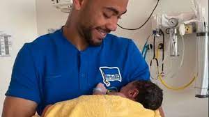 Jede Sekunde So Weit Kicker Matheus Cunha Wird Bald Papa Promiflash De