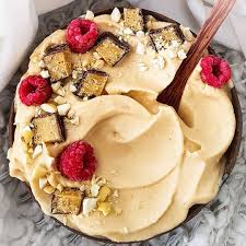 By Anna Lindberg On Instagram I Ve Given It A Lot Of Thinking And I Ve Come To Understand That My Train Of Smoothie Bowl Recipe Smoothie Recipes Sugary Food