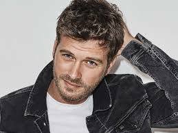 I want a life! This, it's worse than prison! I mean, at least in prison you  can look forward to getting out. I want to live. I want a job. I want