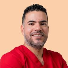 Francisco Llano's Instagram, Twitter & Facebook