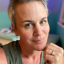 Heather Yeagley's Instagram, Twitter & Facebook