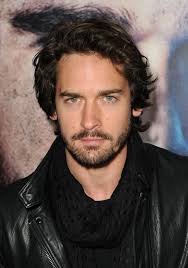 I'm start a thing called Eye Candy Monday #WillKemp I absolutely loved him  in these movies….