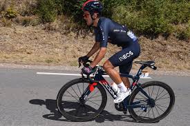 He made his 2 million dollar fortune with the hobbit: Richard Carapaz Del Secretaria Del Deporte Ecuador Facebook