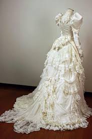 Hannaccx On Ig And Pinterest Antique Wedding Dresses Wedding Gowns Vintage Historical Dresses