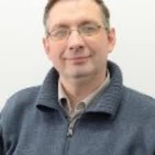 High standard erros in Amos (for moderation effects). Why?