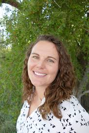 Ashley Tanner's Instagram, Twitter & Facebook