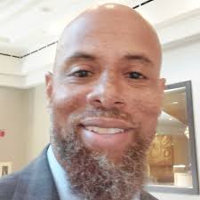 Reginald Maddox (@maddoxdb)