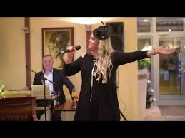 70 Geburtstag Gesungen Nach Der Melodie Andrea Berg Du Hast Mich 1000 Mal Belogen Youtube Geburtstag Lieder Geburtstag Feier Ideen Geburtstagslieder