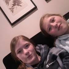 Natalie Erickson~ (natalierenaeerickson)