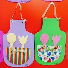 Okuloncesi Mutfak Onlugu Preschool Crafts Preschool Theme Activities Preschool Activities
