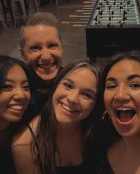 Ellie Downs :) (@elliedownss) • Instagram photos and videos