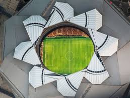 Super Bowl Exclusive 5 Cool Design Features Of Mercedes Benz Stadium Architecture Landmark Stadium Design Roof Architecture