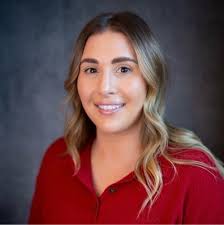 📸 Thank you Alyssa Hogan for the new headshot!