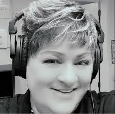 I discovered this AMAZING place in Alexandria! It's Nader International  Market off Lee St. They have so much here, but my favorite is this  Strawberry Dubai Chocolate Cup!! My wife and I