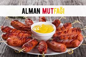 Bu bölge çeşitli et yemekleri ve farklı şekillerde hazırlanan sosis (wurst) çeşitleriyle de bilinmektedir. Alman Mutfaginin Meshur Lezzetleri Dunya Mutfaklari