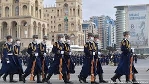 Al menos nueve personas perdieron la vida en el hecho, que incrementó la tensión con armenia. Armenia Acusa A Azerbaiyan De Inhumano Por Trofeos De Guerra Europa Al Dia Dw 16 04 2021