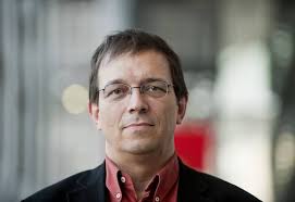 Andreas ESCHBACH, Deutschland, Schriftsteller, Bestsellerautor, Halbfigur,  Einzelbild, mit seinem