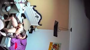 民宿真实偸拍大学生情侣激情四射造爱全程，美女太正点了，长发飘飘肤白胸大臀肥，换上连体情趣内衣啪啪体位多-