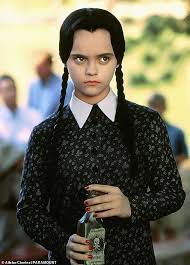 Still feels fresh, even though burton has since become something of his own. Tim Burton To Develop Live Action Addams Family Tv Adaptation And Buyers Are Very Interested Aktuelle Boulevard Nachrichten Und Fotogalerien Zu Stars Sternchen