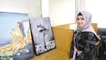 الرسامة الشمايلة: تجذبني المرأة بقوتها