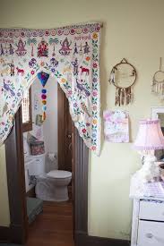 Penelope Nathan S Homespun Homestead In Oregon Home Decor Styles Homespun Yurt Interior