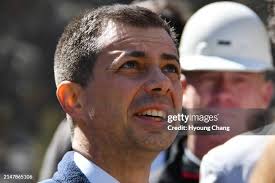 1,164 Floyd Hill Photos & High Res Pictures