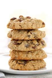 These Soft And Chewy Oatmeal Raisin Cookies Are Super Soft Thick And L Soft Oatmeal Raisin Cookies Oatmeal Raisin Cookies Chewy Cookie Recipes Oatmeal Raisin