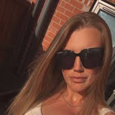 Is the Starbucks Korea 2023 Autumn Joyful Bear Glass cup sought after and  how much is it worth?