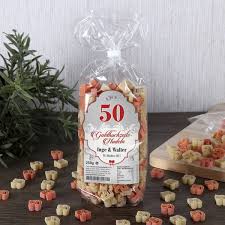 Verfeinere deine suche mit dem tag der goldenen hochzeit feiert man 50 jahre gemeinsames eheleben. Nudeln Zur Goldenen Hochzeit Mit Namen Und Datum Des Paares Bedruckt