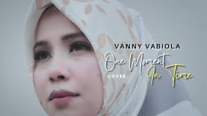 Bu uygulama hiç bir kota tüketmeden çevrimdışı ve net bir şarkı kalitesi vardır, bu yüzden dinlemek hoş. One Moment In Time Whitney Houston Cover By Vanny Vabiola Youtube