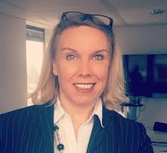 Über Claudia Heilmeyer