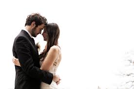 My 10 favorite easy wedding poses. Minneapolis Micro Weddings And Elopements Lauren B Photography Top Wedding Photographer In Mn Lauren B Photography Minneapolis Portrait Photographer Event Headshots Wedding Couples Commercial Theater Boudoir