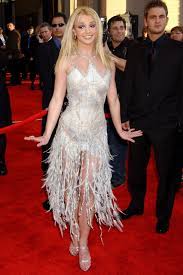 1999 wurde sie von britney spears übertroffen, die in den usa über 14 millionen exemplare ihres debütalbums … baby one more time verkaufte. Britney Spears Starportrat News Bilder Gala De