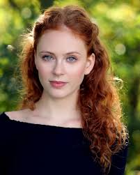 Helena Barlow's Instagram, Twitter & Facebook