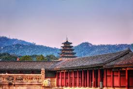 Tipping in south korea isn't customary, but there are times when a tip is welcome. Guide To South Korean Culture And Etiquette Worldatlas